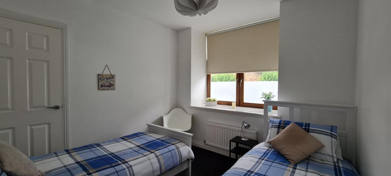 The Heathers - Near Beach & Free Golf Bag & Clubs. Apartment Maybole Ngoại thất bức ảnh