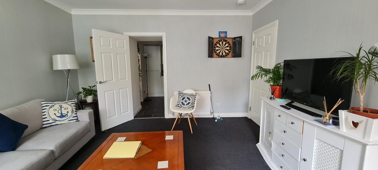 The Heathers - Near Beach & Free Golf Bag & Clubs. Apartment Maybole Ngoại thất bức ảnh